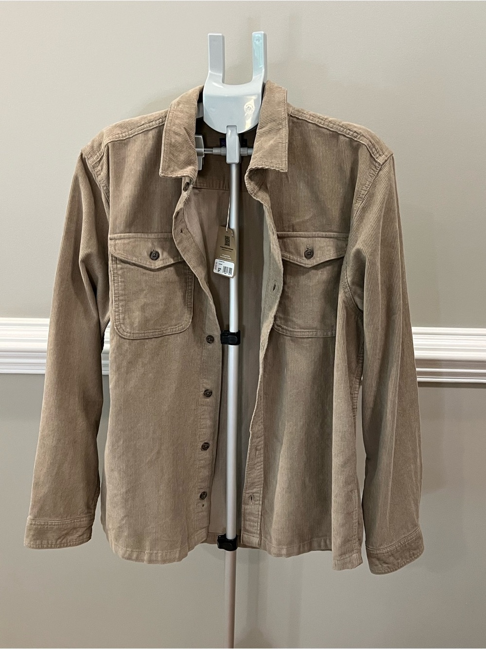 Patagonia Men’s Corduroy Shirt Jacket in Seabird Grey - Casual Layering